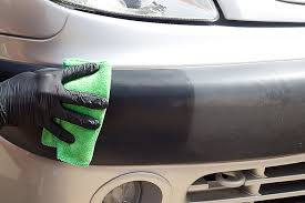 Restaurador de plásticos